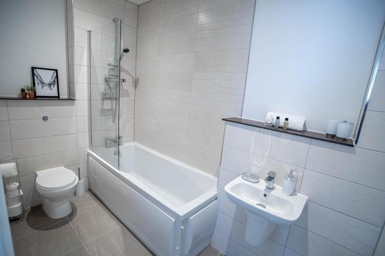 Luxury Apartments Available Next To Train Station - The Wallgate Apartments Wigan - Free Parking Exteriér fotografie